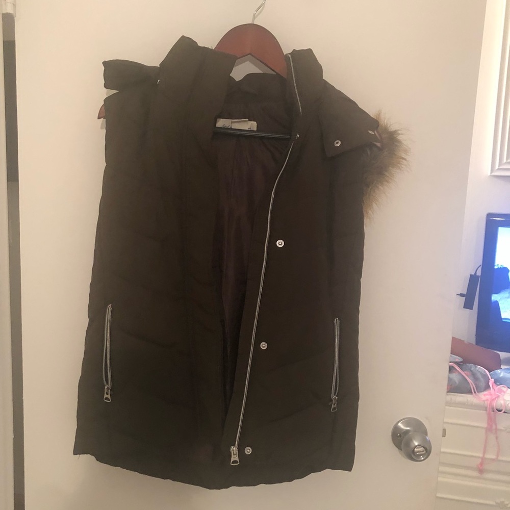 Dark green vest with fur hood